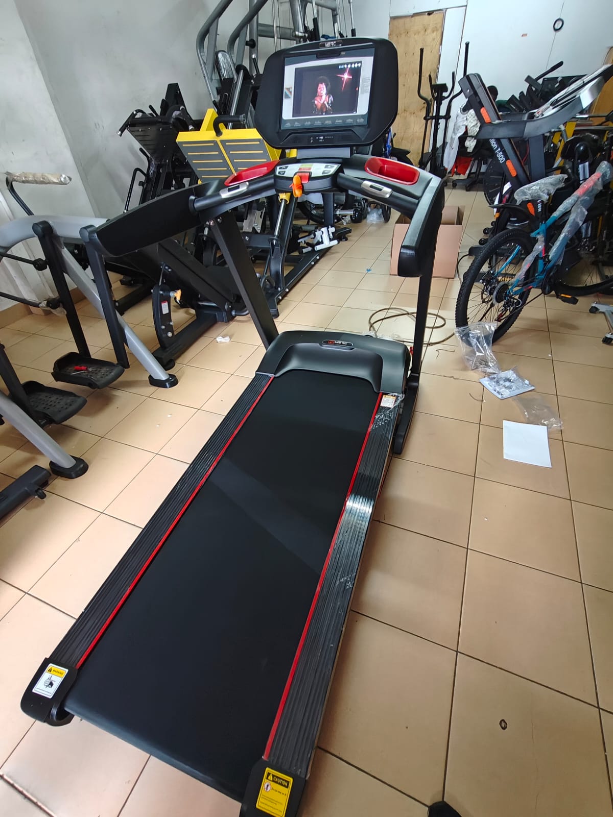 Merc V6 Semi commercial Treadmill 20km/h 18% Incline 4.0HP Android Touch - Sallivo